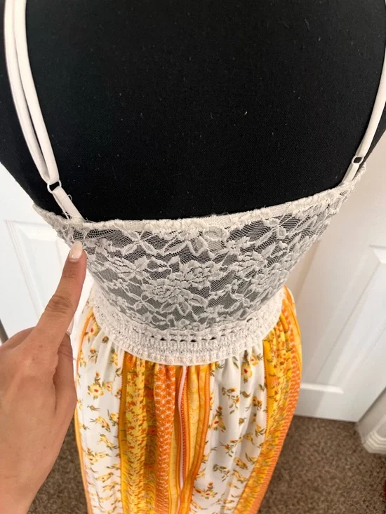 J for justify White Crochet Waist Maxi Skirt with Yellow Floral Panels - Picture 7 of 14